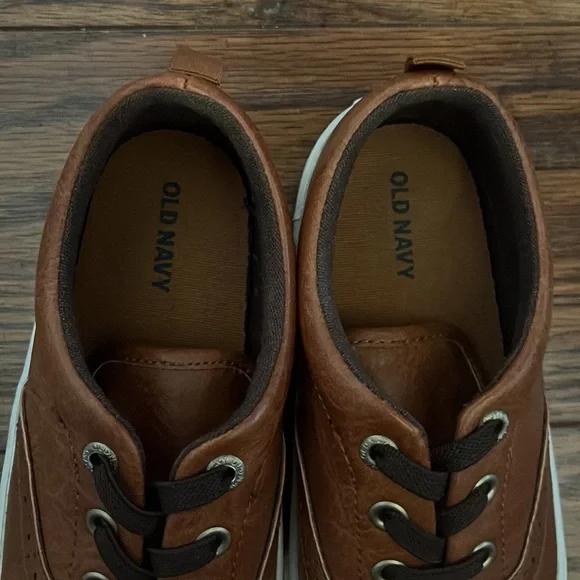 Old Navy shoes - Picture 12 of 15